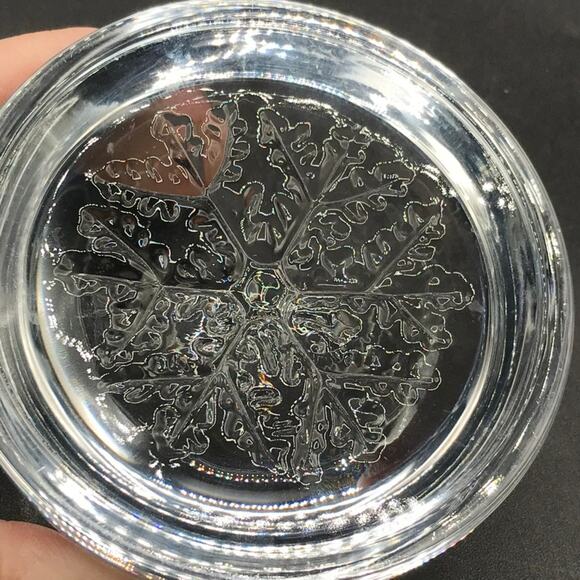 Cristal Snowflake Paperweight Crystal Dome Paperweight France 3 in - Picture 4 of 6